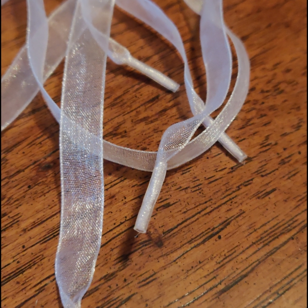 🎇3/$15🎇 🎉2X HP🎉 Pale pink sheer organza shoelaces - Picture 2 of 2
